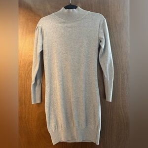 Women's Light Heather Gray Long-Sleeve Knit Dress